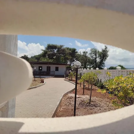 La Casa Di Mamy * أوستوني